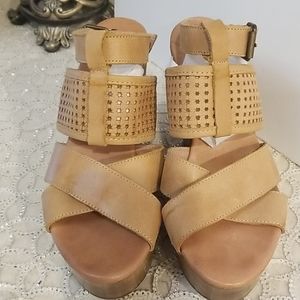Muse & Cloud Wedges, Size 7
